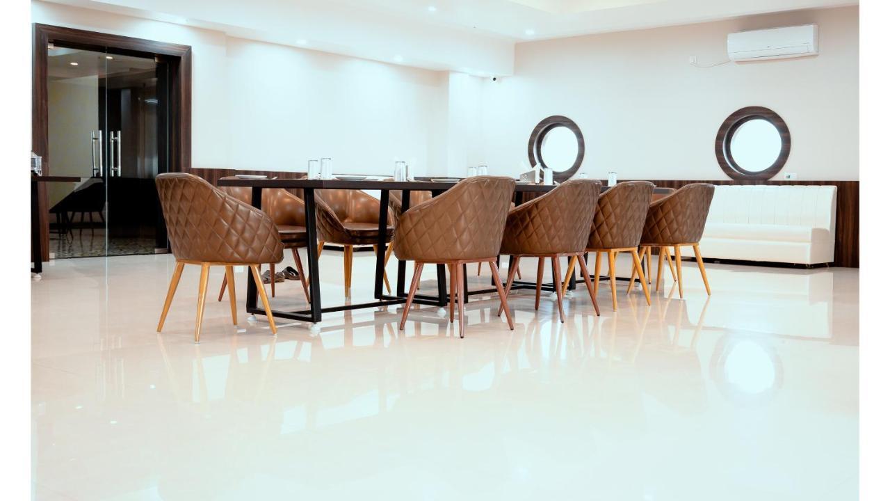 Hotel Dc Star Tarapith Dış mekan fotoğraf