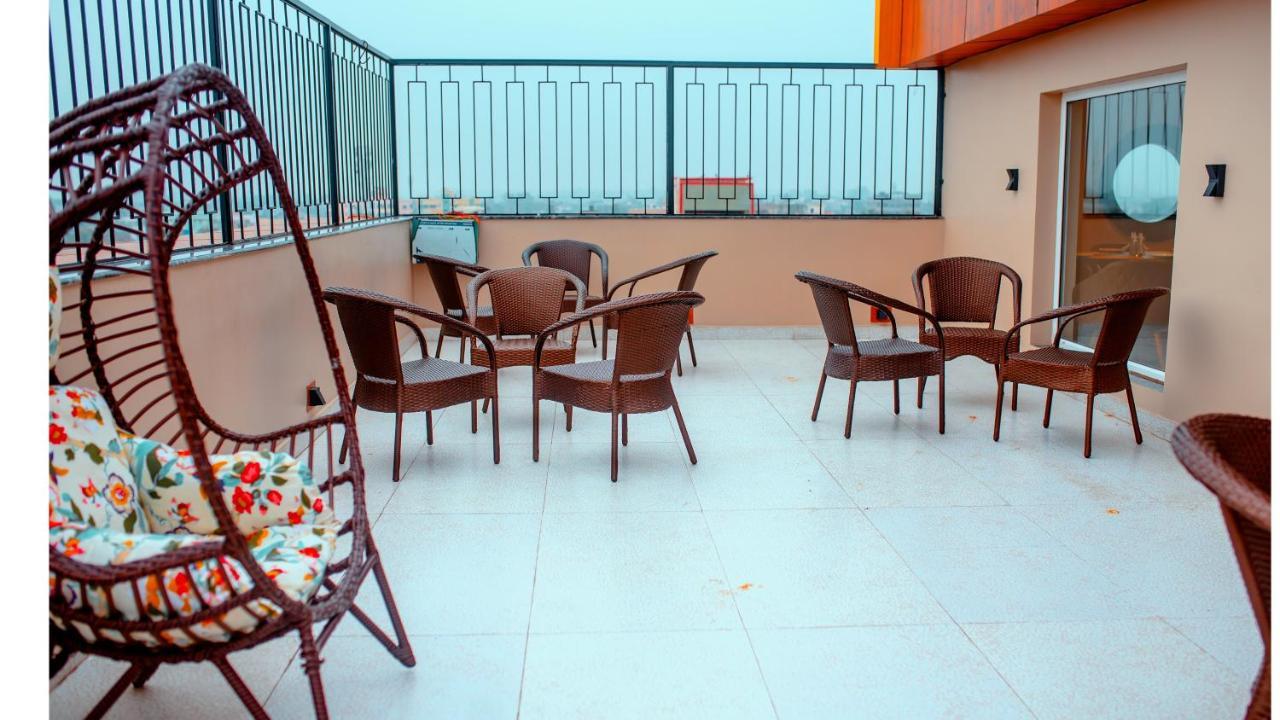 Hotel Dc Star Tarapith Dış mekan fotoğraf